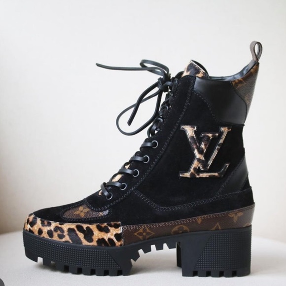 LOUIS VUITTON Desert Laureate Platform Leopard boots - Picture 1 of 3